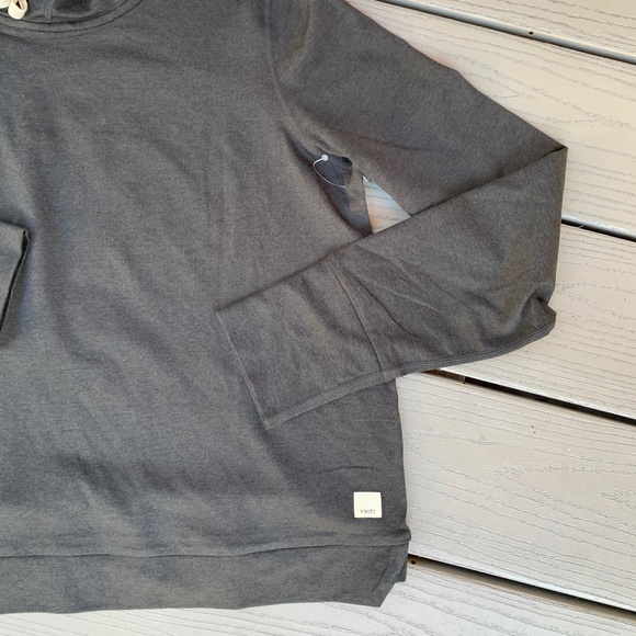 Vuori Halo Essential Hoodie and Vuori Daily Legging Set - Picture 3 of 16